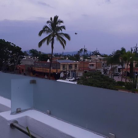 Aparta-Hotel Casa Real Apartamentos チャパラ エクステリア 写真